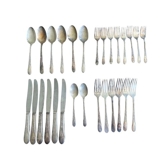 Vintage 1941 Wm Rogers Mfg Co Silverplate Flatware 28 Pcs Priscilla Lady Ann - Picture 1 of 9